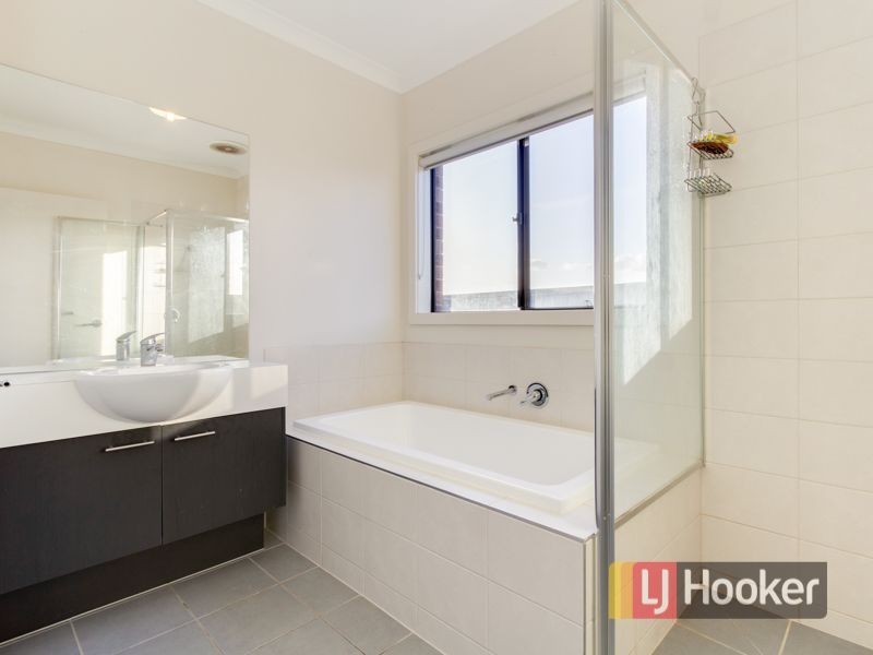 63 Westwood Boulevard, Keysborough VIC 3173