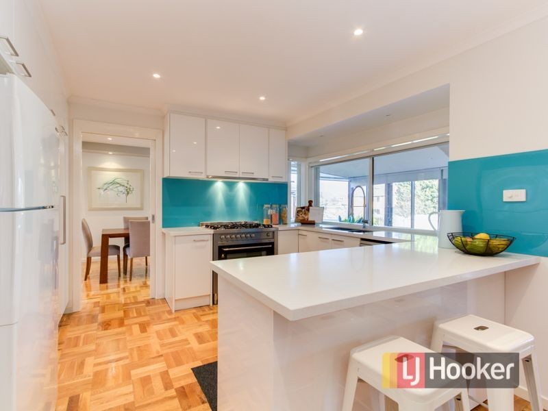 21 Edward Freeth Drive, Endeavour Hills VIC 3802