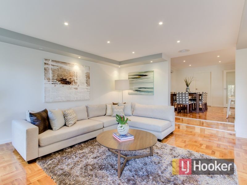 21 Edward Freeth Drive, Endeavour Hills VIC 3802