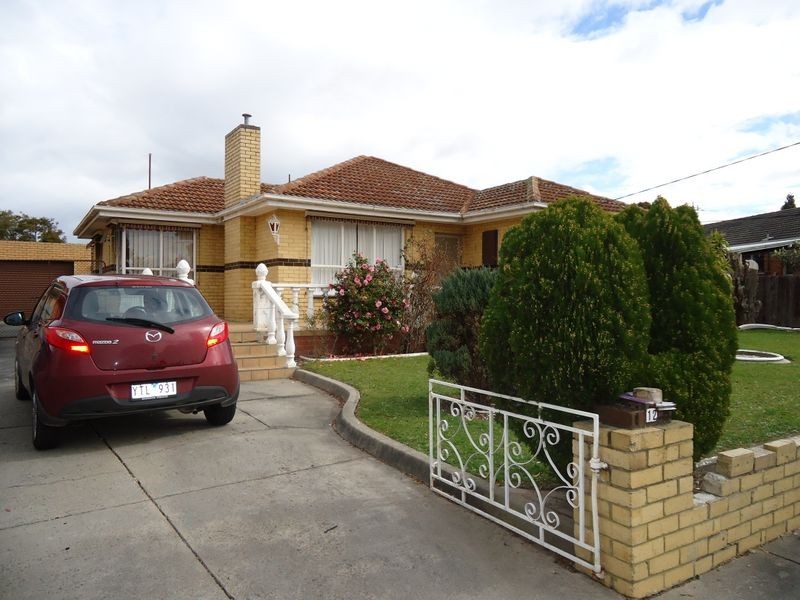 12 Waratah Drive, Dandenong North VIC 3175