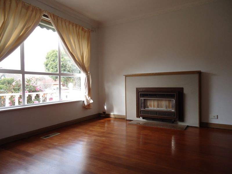 12 Waratah Drive, Dandenong North VIC 3175