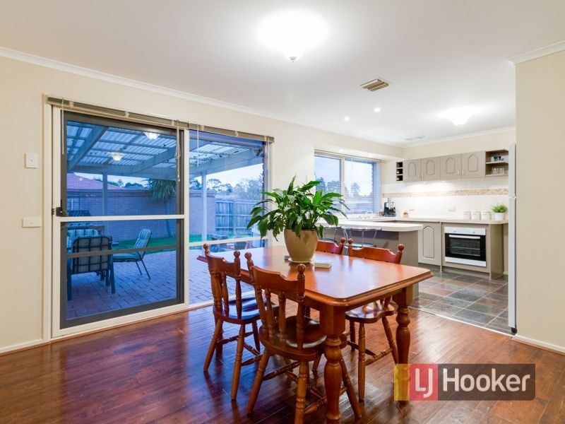 1 Raduett Court, Endeavour Hills VIC 3802