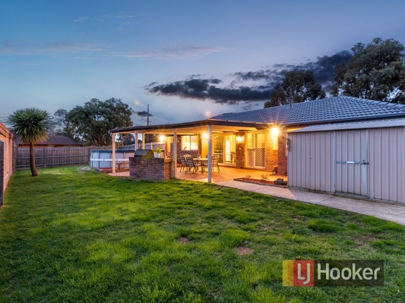 1 Raduett Court, Endeavour Hills VIC 3802