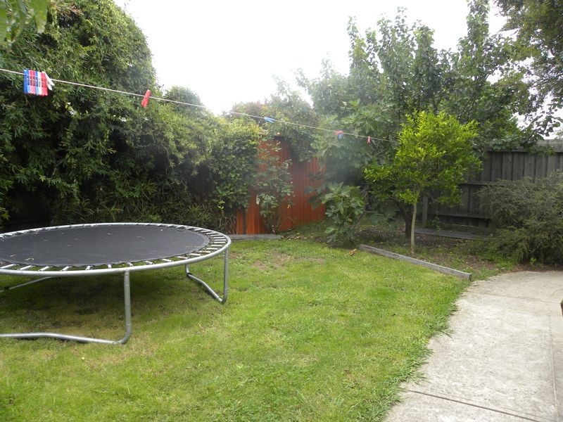 16 Colwyn Drive, Narre Warren South VIC 3805