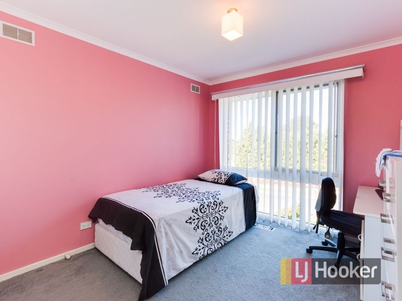 27 William Perry Close, Endeavour Hills VIC 3802