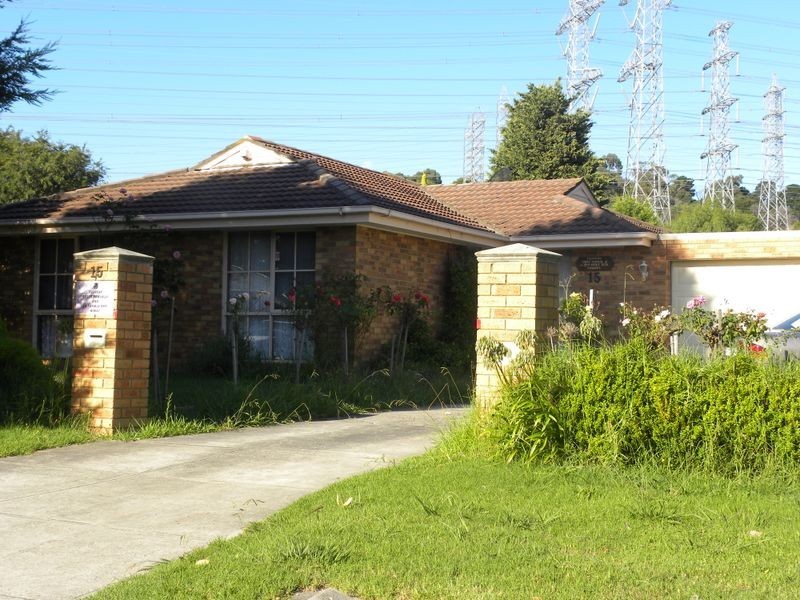 15 Montrose Court, Endeavour Hills VIC 3802