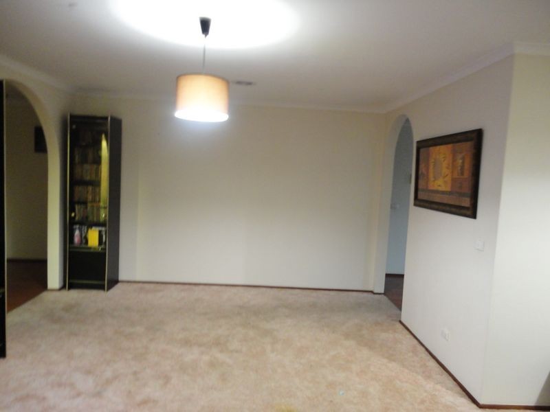 15 Montrose Court, Endeavour Hills VIC 3802