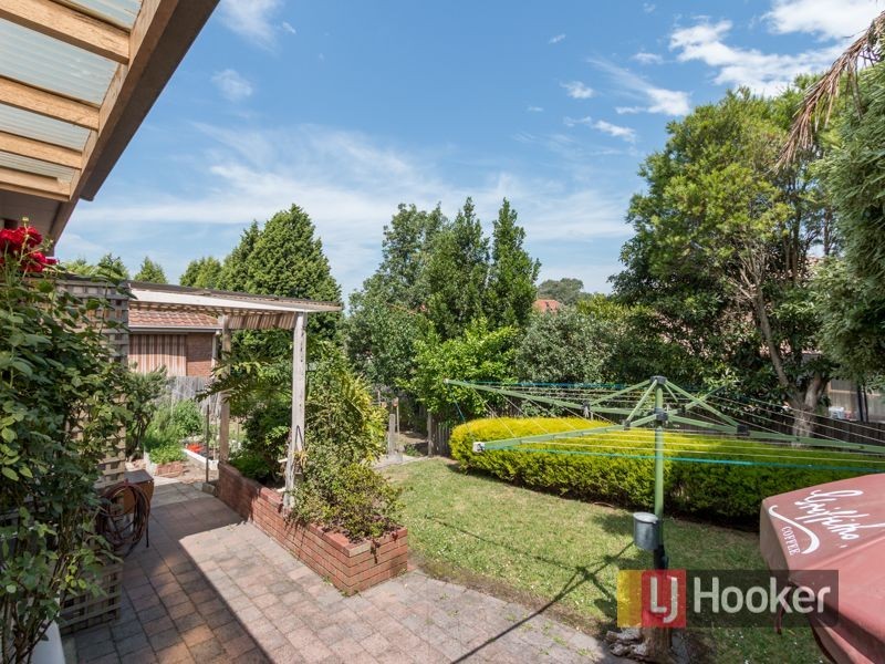 308 James Cook Drive, Endeavour Hills VIC 3802