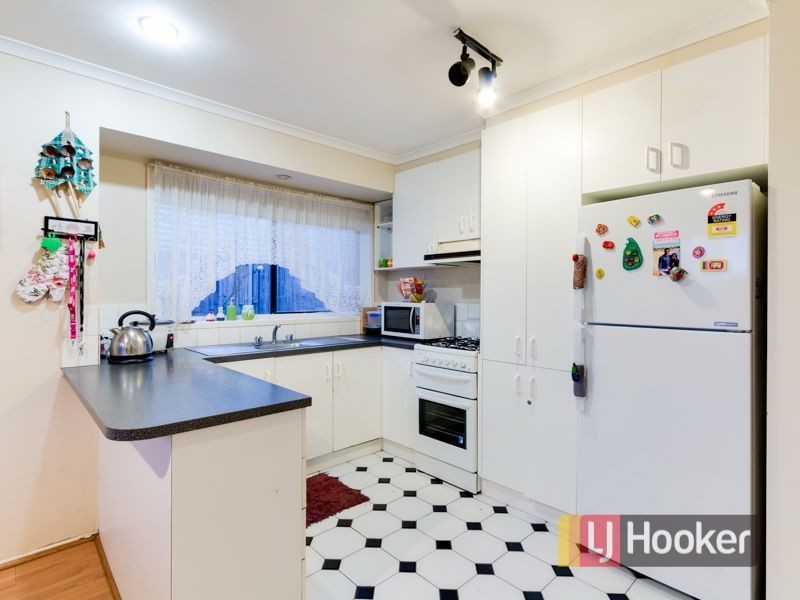 18 Temby Close, Endeavour Hills VIC 3802