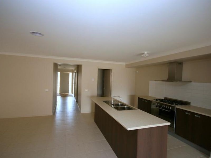 56 Fongeo Drive, Point Cook VIC 3030