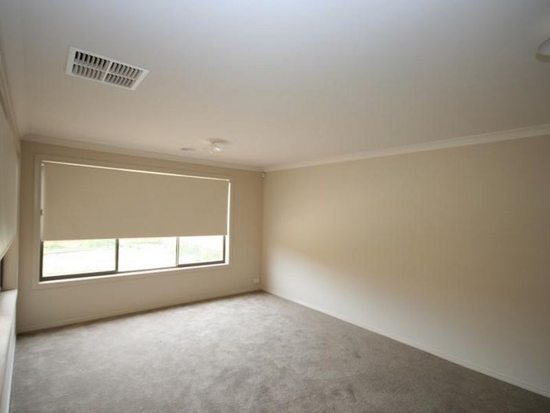 56 Fongeo Drive, Point Cook VIC 3030