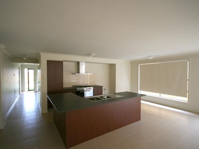 60 Fongeo Drive, Point Cook VIC 3030