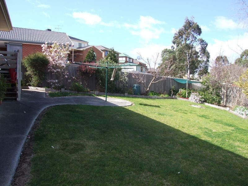 3 Blinker Rise, Endeavour Hills VIC 3802