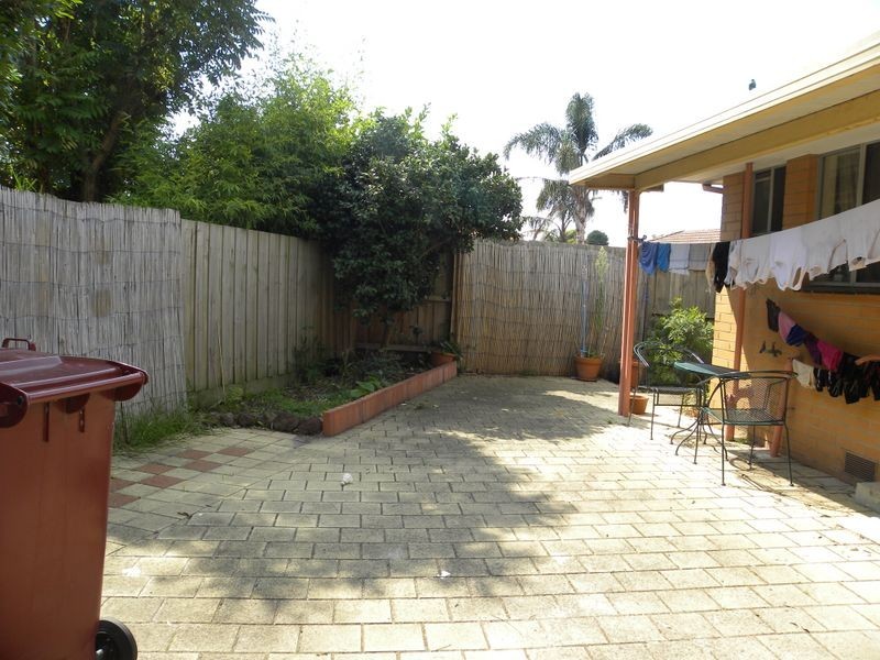40 Blaxland Drive, Dandenong North VIC 3175