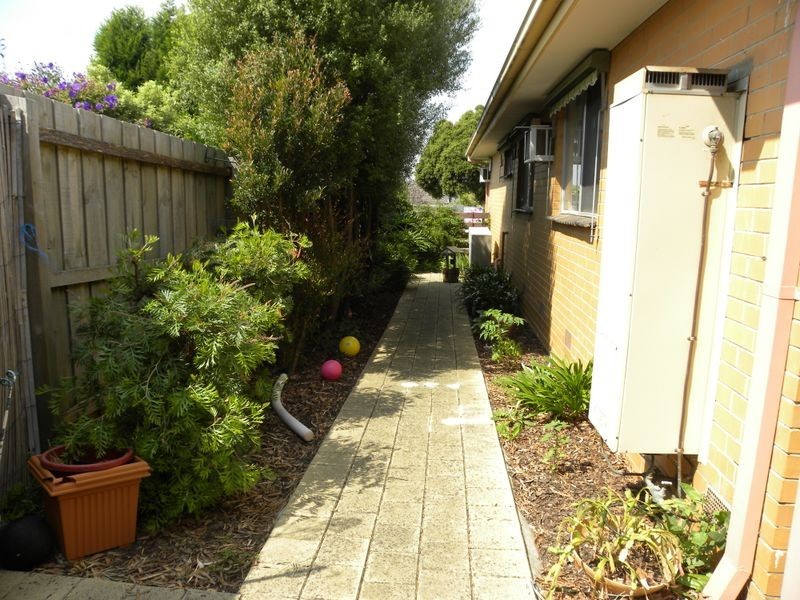 40 Blaxland Drive, Dandenong North VIC 3175
