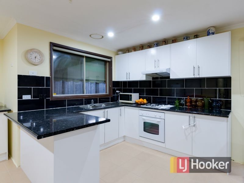 21 Lachlan Drive, Endeavour Hills VIC 3802