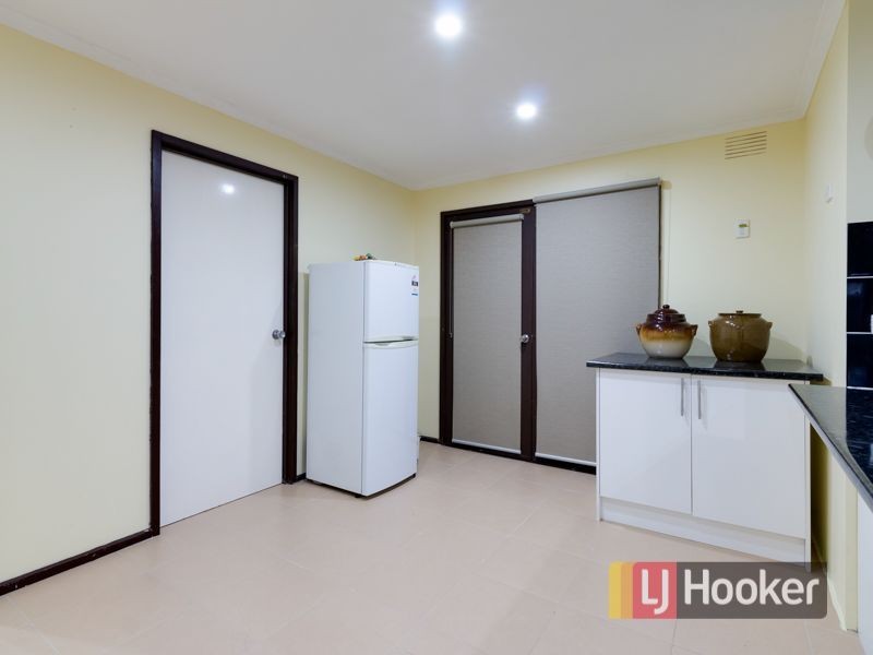 21 Lachlan Drive, Endeavour Hills VIC 3802