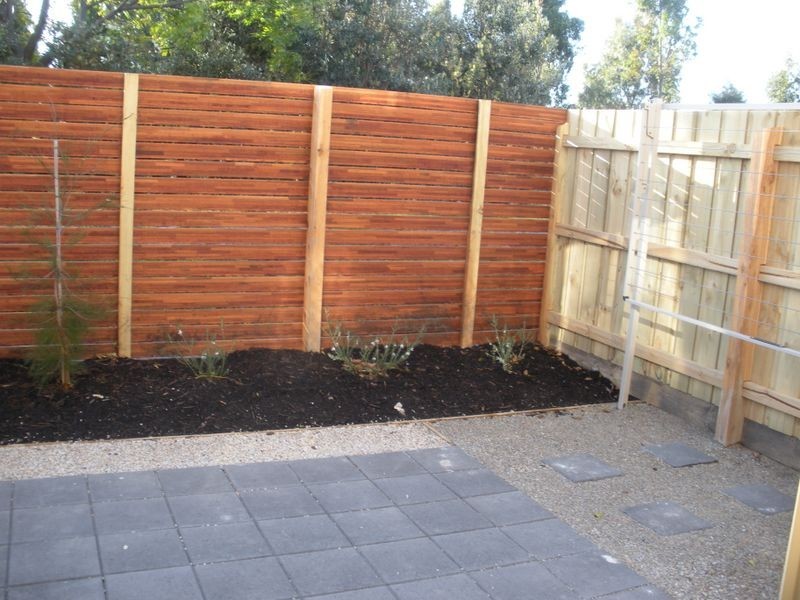 3/16-20 Honeysuckle Close, Pakenham VIC 3810