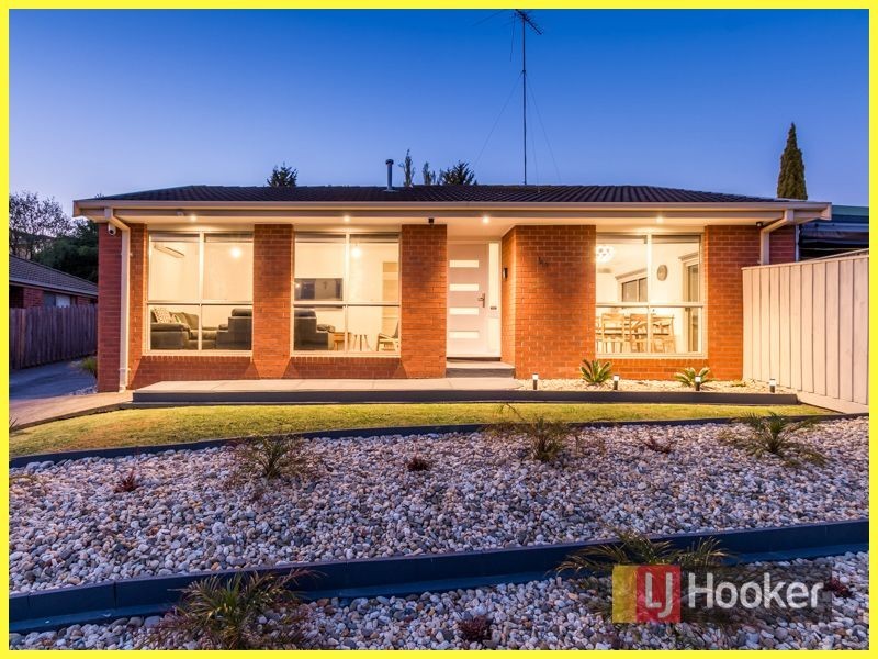 1/32 John Hunter Drive, Endeavour Hills VIC 3802