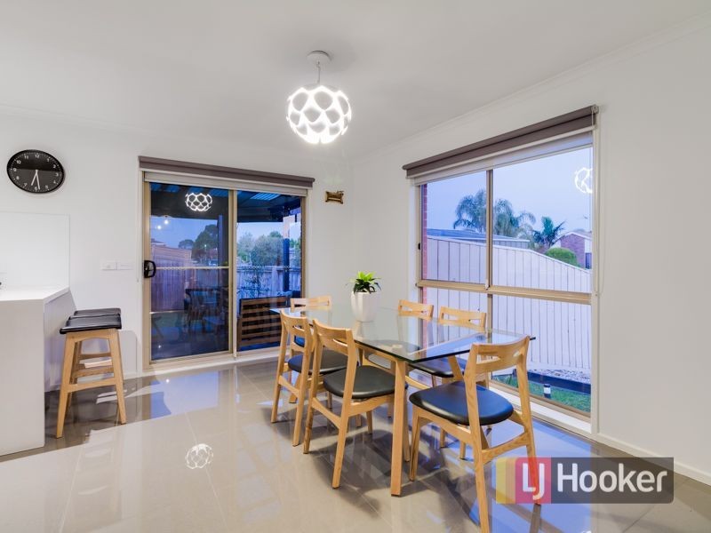 1/32 John Hunter Drive, Endeavour Hills VIC 3802