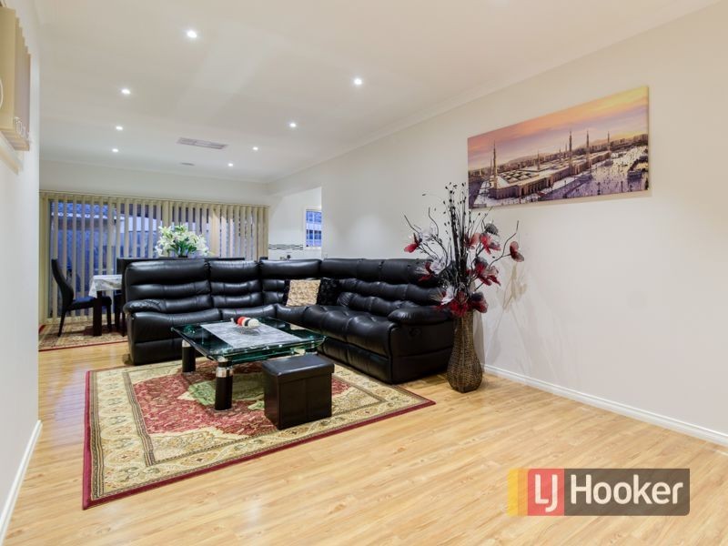 35a Kanooka Grove, Doveton VIC 3177