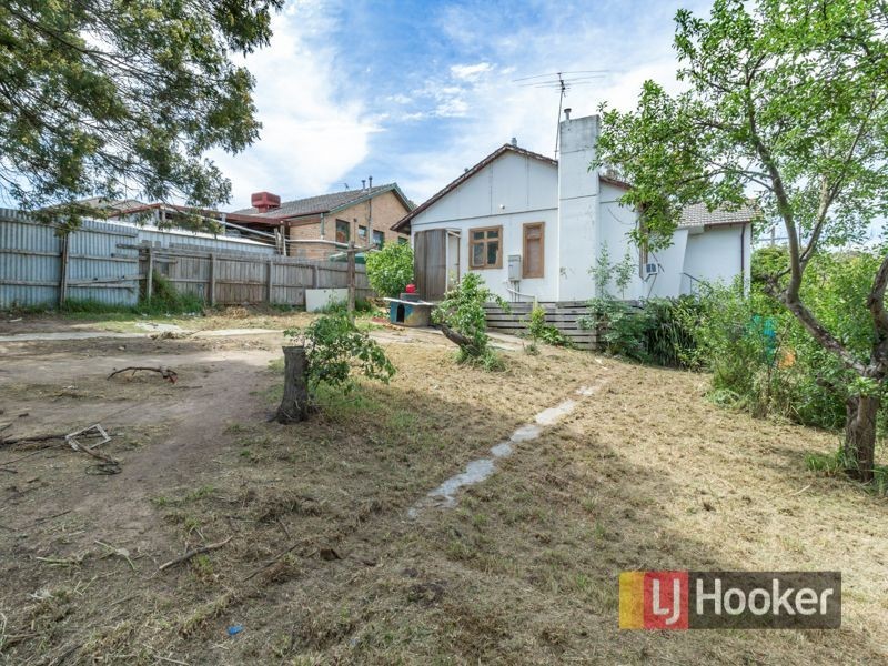 11 Myrtle Grove, Doveton VIC 3177