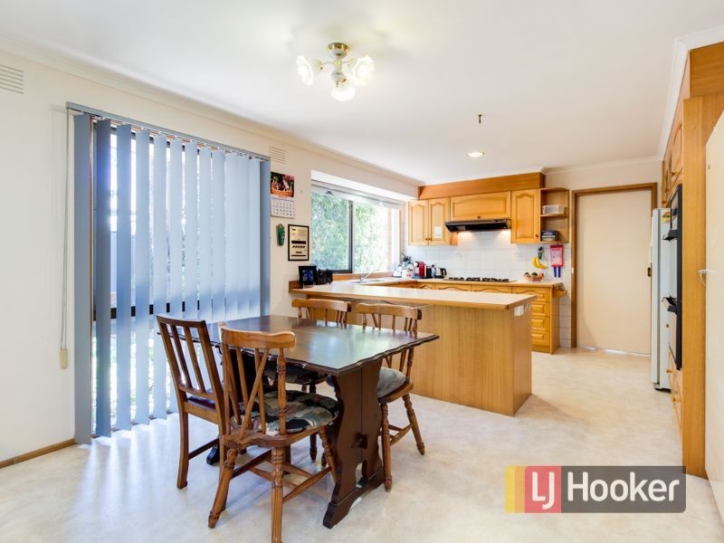 76 Matthew Flinders Avenue, Endeavour Hills VIC 3802