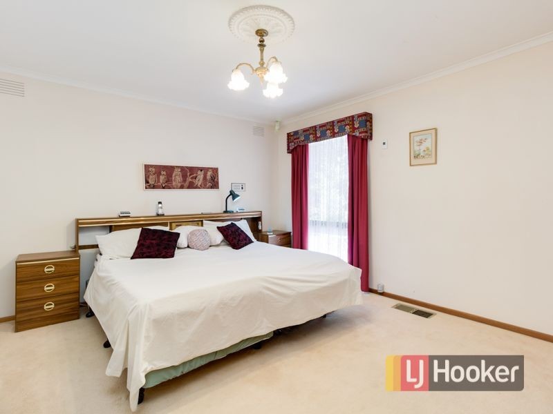 76 Matthew Flinders Avenue, Endeavour Hills VIC 3802