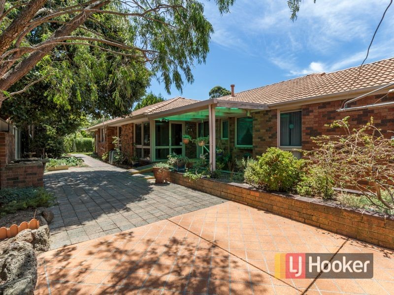 76 Matthew Flinders Avenue, Endeavour Hills VIC 3802