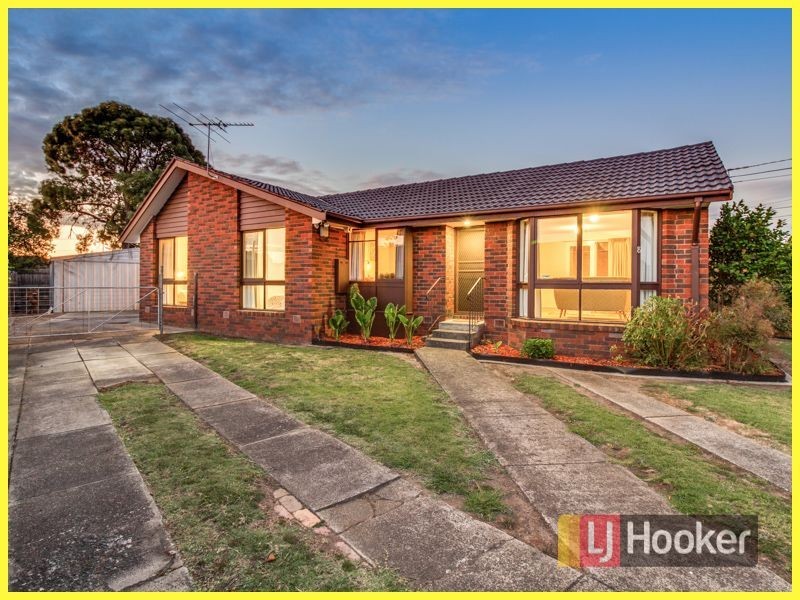 8 Taurus Avenue, Dandenong North VIC 3175
