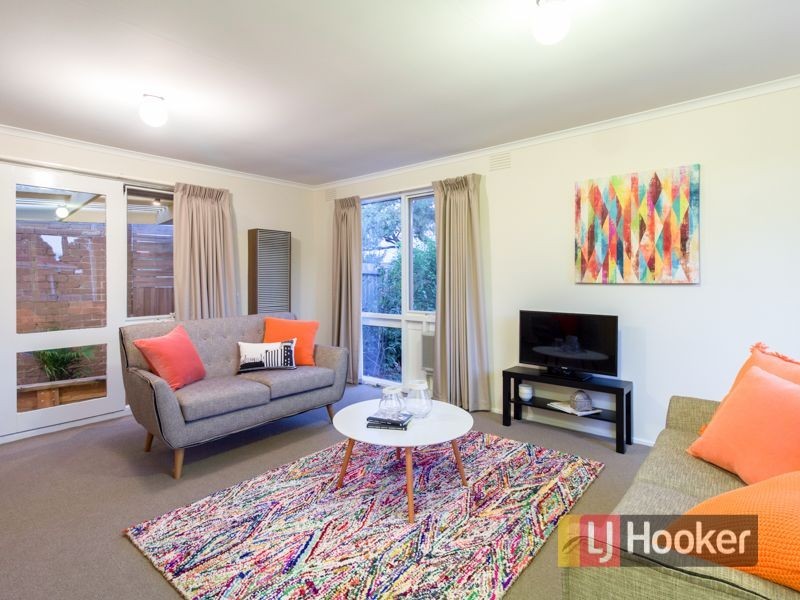 8 Taurus Avenue, Dandenong North VIC 3175
