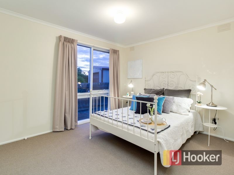 8 Taurus Avenue, Dandenong North VIC 3175