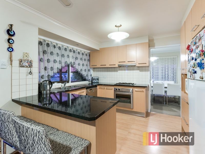 5 Mace Rise, Hallam VIC 3803