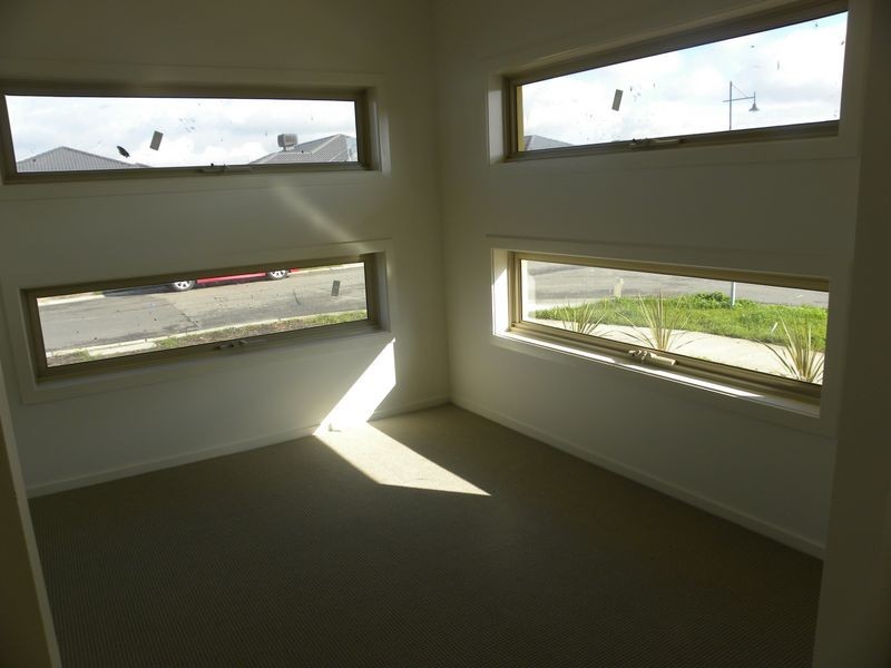 76 Sabel Drive, Cranbourne North VIC 3977