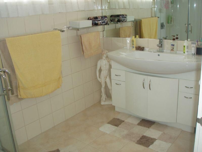 4/2 Vera Court, Dandenong VIC 3175