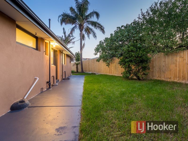 1/17 Sandala Court, Dandenong North VIC 3175
