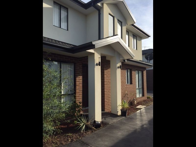 2/1 Napier Street, Dandenong VIC 3175