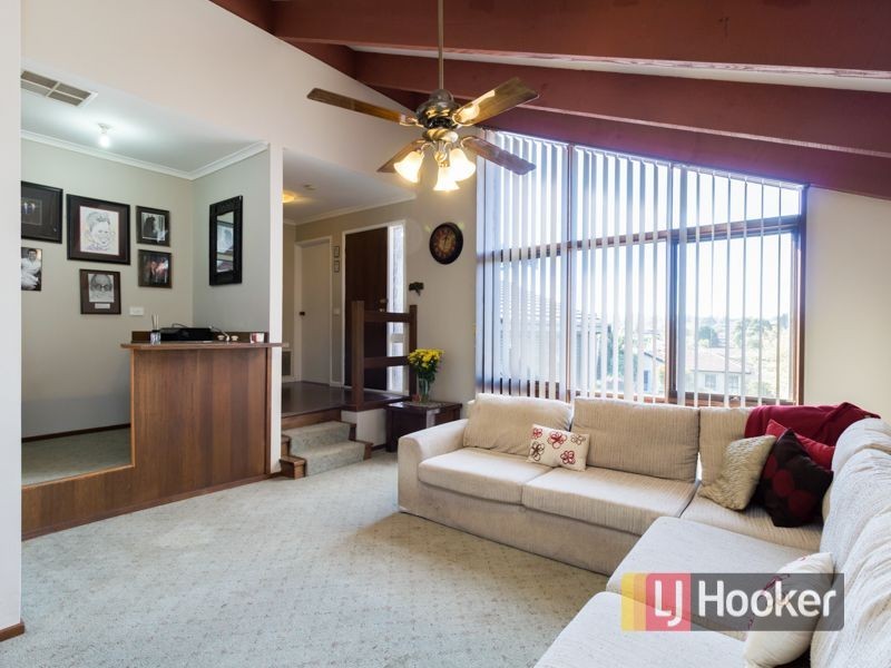 7 Singleton Drive, Endeavour Hills VIC 3802