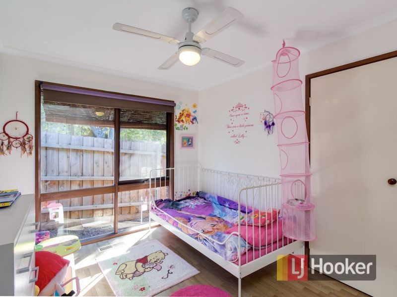 7 Singleton Drive, Endeavour Hills VIC 3802