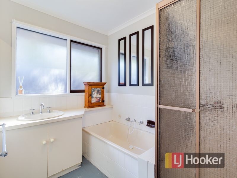 7 Singleton Drive, Endeavour Hills VIC 3802