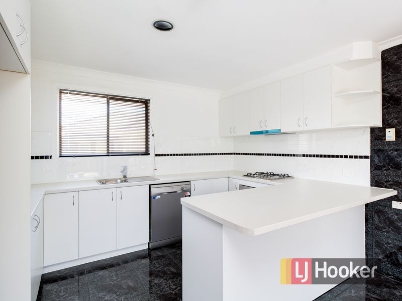 32 Dorothy Street, Doveton VIC 3177