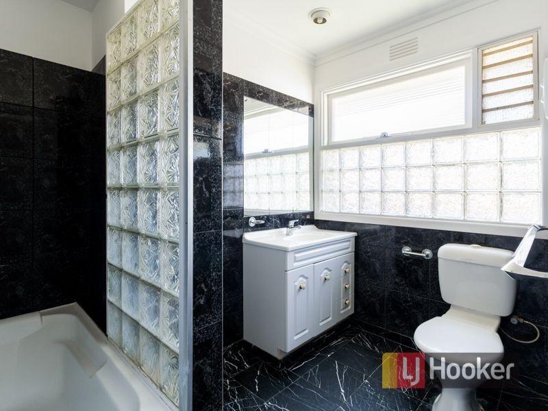 32 Dorothy Street, Doveton VIC 3177