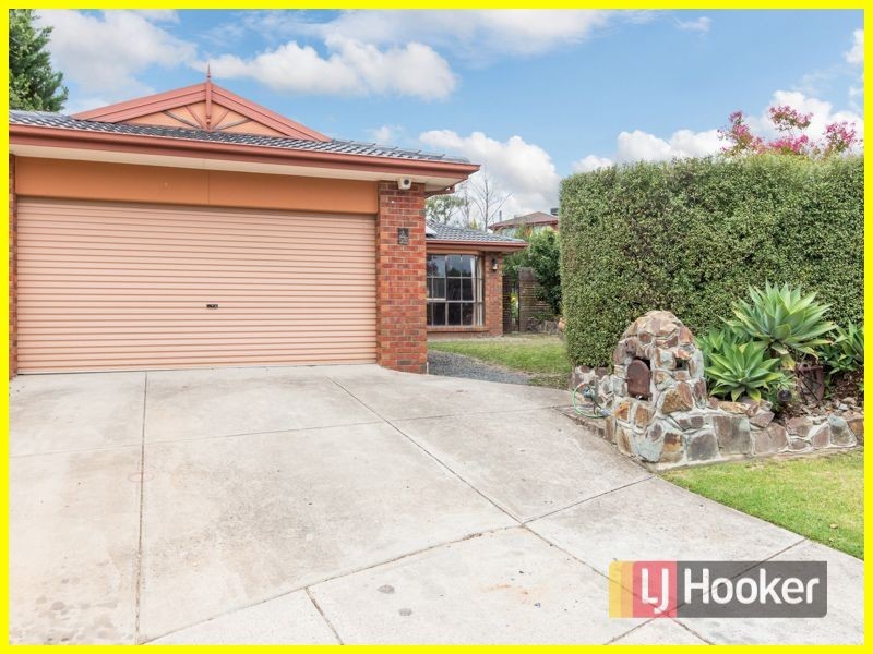 4 Jamie Mews, Berwick VIC 3806