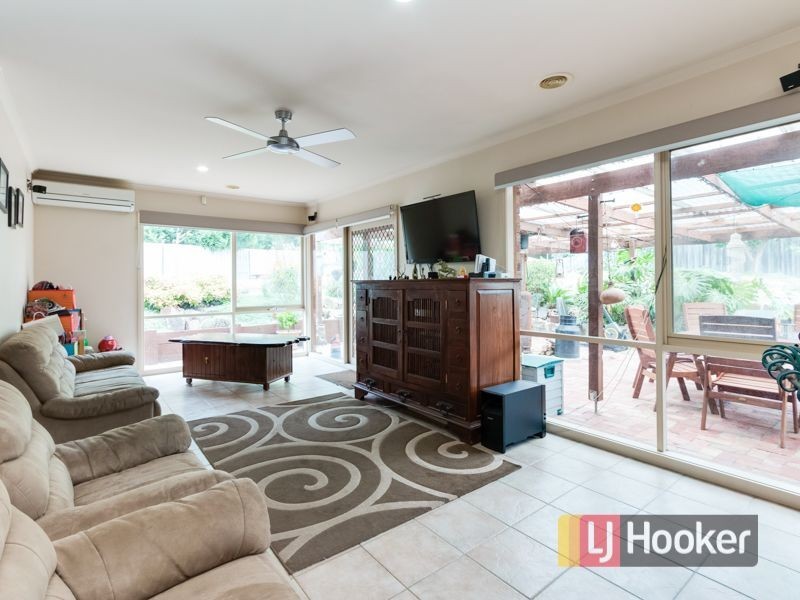 4 Jamie Mews, Berwick VIC 3806