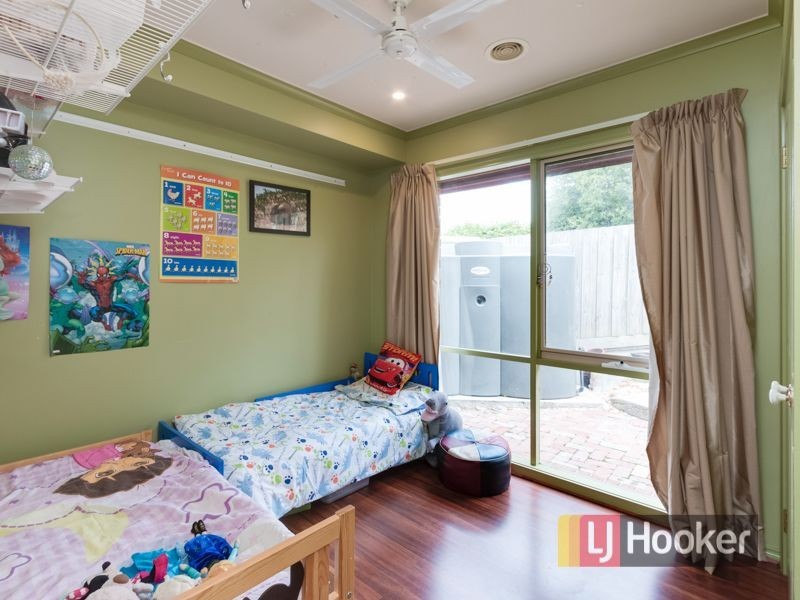 4 Jamie Mews, Berwick VIC 3806