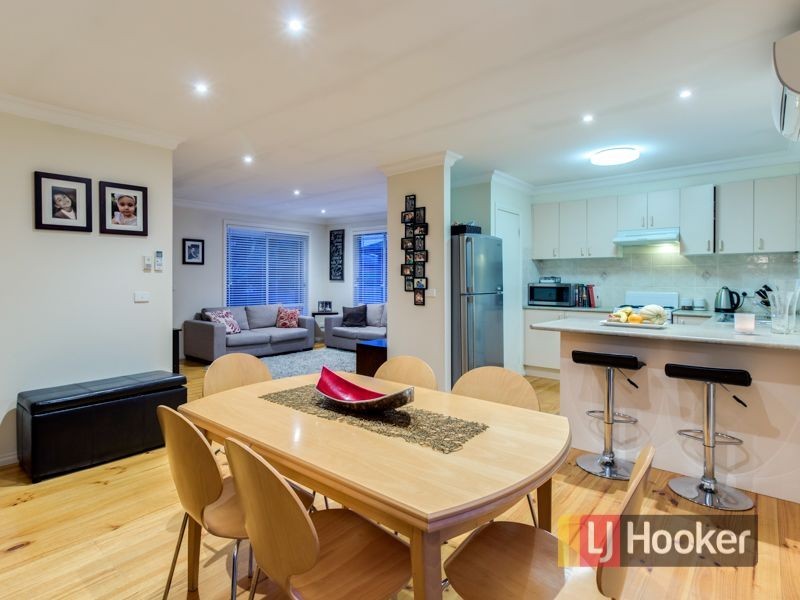 2/54 Amber Crescent, Narre Warren VIC 3805