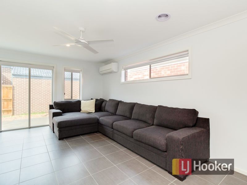 3 Tyalla Way, Pakenham VIC 3810