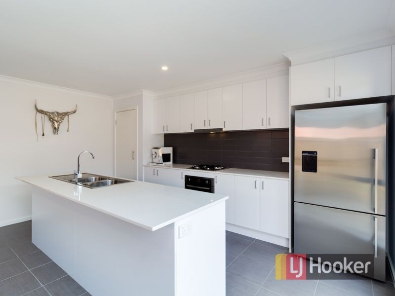 3 Tyalla Way, Pakenham VIC 3810