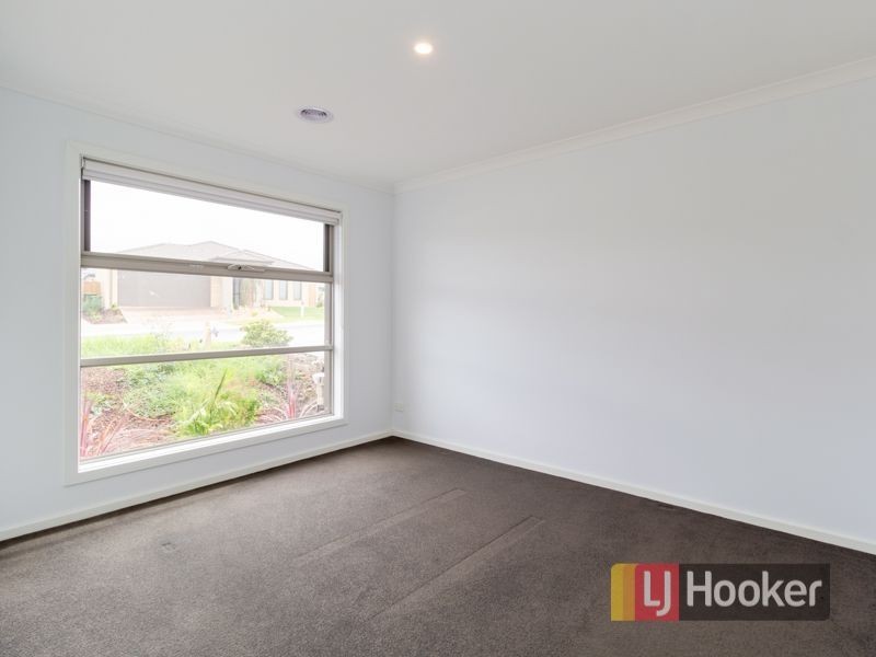 3 Tyalla Way, Pakenham VIC 3810
