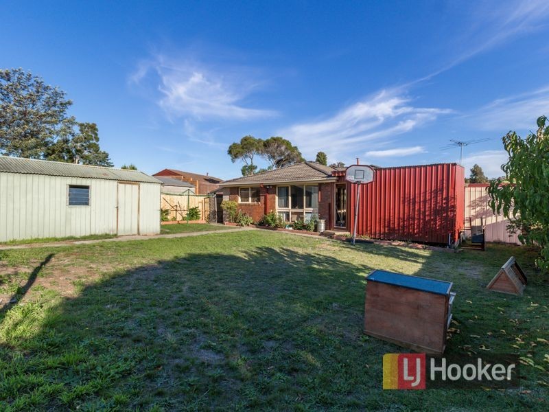 25 Crossdale Rise, Endeavour Hills VIC 3802